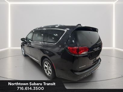 Used 2018 Chrysler Pacifica Touring-L w/ Tire & Wheel Group