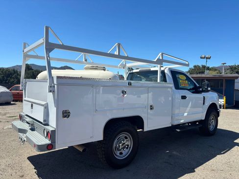 Used 2022 Ford F350 XL w/ Power Equipment Group AWD/4WD image 11