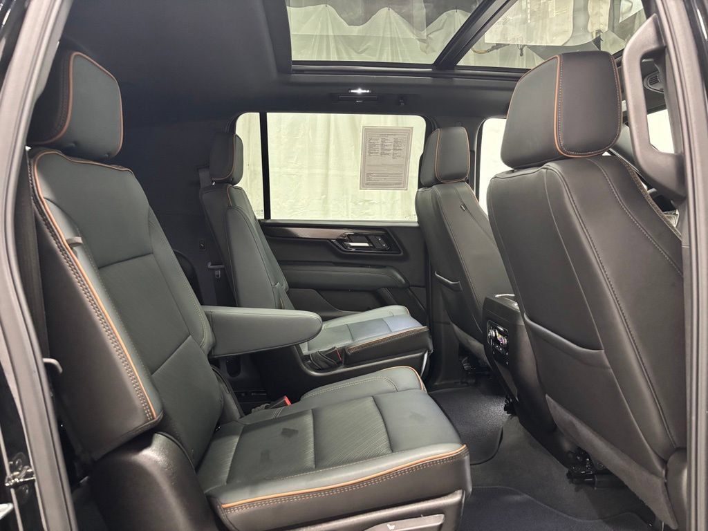 Used 2026 GMC Yukon XL AT4 w/ AT4 Premium Package AWD/4WD image 53
