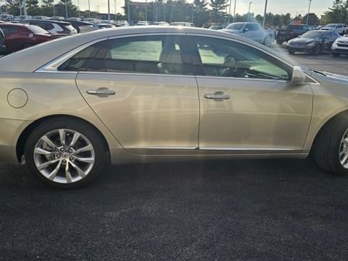 Used 2015 Cadillac XTS Luxury AWD/4WD image 4