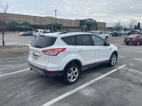 Used 2013 Ford Escape SE image 4