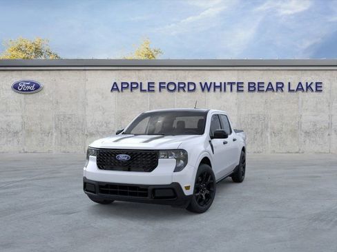 New 2026 Ford Maverick XLT w/ Equipment Group 301A AWD/4WD image 2