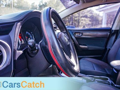 Used 2018 Toyota Corolla LE image 31