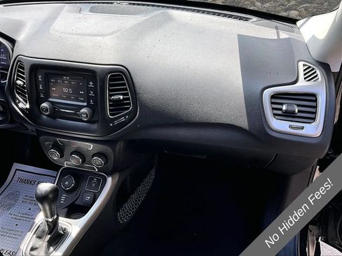 Used 2018 Jeep Compass Latitude AWD/4WD image 15