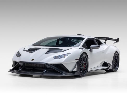 Used 2022 Lamborghini Huracan STO image 89
