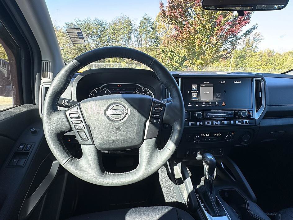 Certified 2025 Nissan Frontier SV w/ SV Convenience Package AWD/4WD image 23