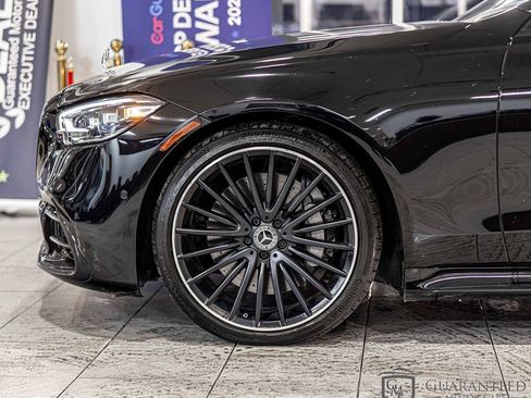 Used 2022 Mercedes-Benz S 580 4MATIC Sedan w/ AMG Line Package image 7