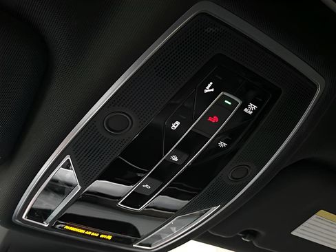 Used 2021 Audi A8 L 3.0T w/ Executive Plus Package image 53