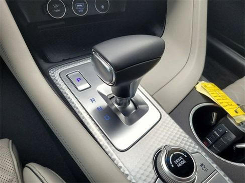 Used 2022 Genesis G70 3.3T image 22