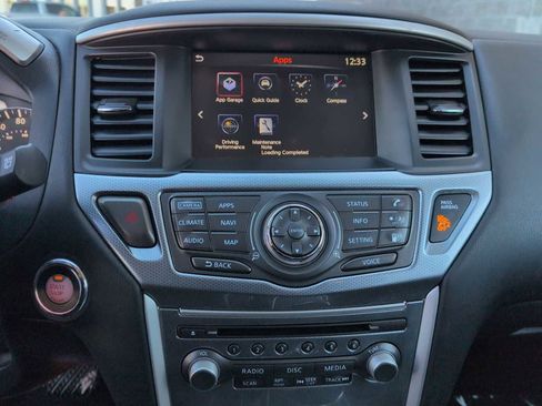 Used 2019 Nissan Pathfinder SL image 28