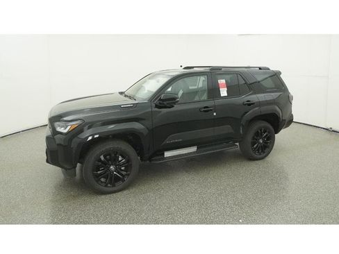New 2026 Toyota 4Runner Hybrid Platinum image 2