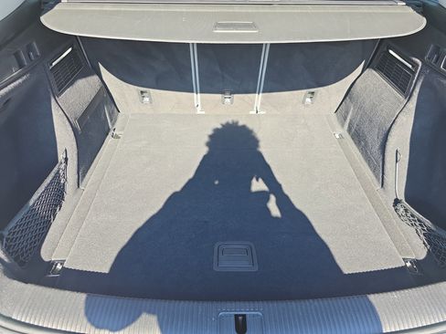 Used 2022 Audi Q5 2.0T Premium w/ Convenience Package image 12