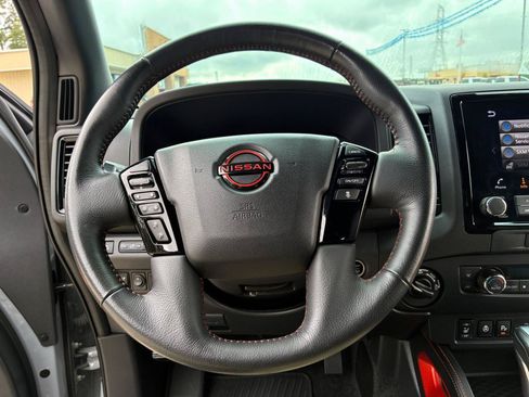 Used 2023 Nissan Frontier PRO-4X w/ Pro-4X Premium Package AWD/4WD image 16