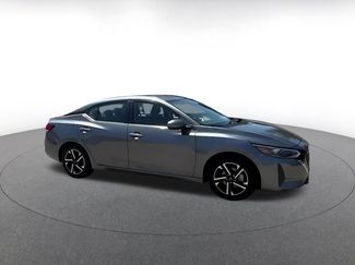 Used 2025 Nissan Sentra SV FWD video 2