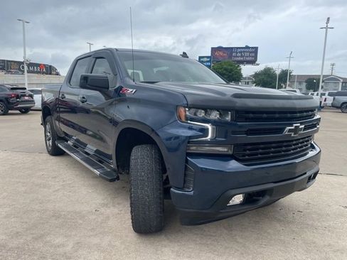 Used 2021 Chevrolet Silverado 1500 RST w/ Z71 Off-Road Package image 3