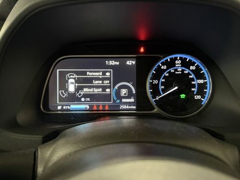 Used 2024 Nissan Leaf SV Plus image 11