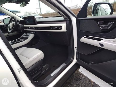 New 2026 Lincoln Aviator 2WD image 20