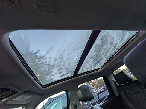 Used 2022 Toyota Tundra Limited image 22