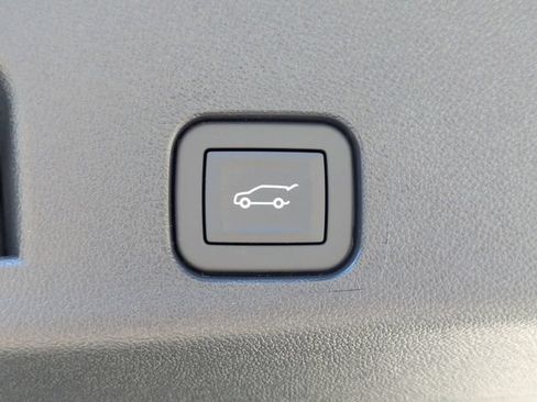 New 2026 Chevrolet Traverse Z71 w/ Enhanced Driving Package AWD/4WD image 33