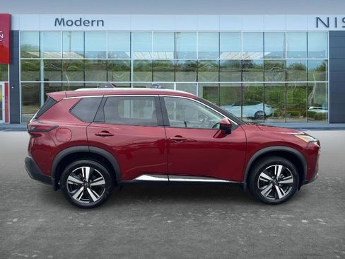 Certified 2023 Nissan Rogue SL w/ SL Premium Package AWD/4WD image 4