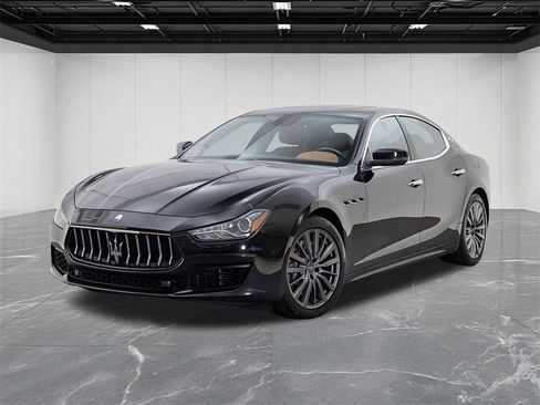Used 2020 Maserati Ghibli S Q4 image 1