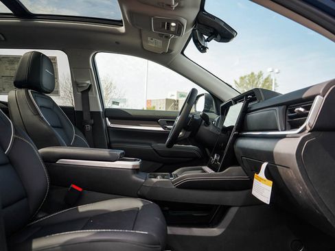 New 2026 GMC Terrain Denali w/ LPO, Floor Liner Package AWD/4WD image 11