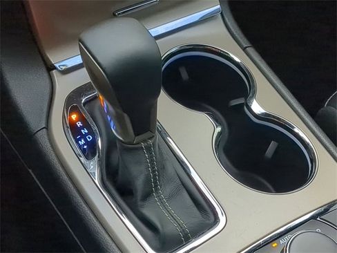 Used 2016 Jeep Grand Cherokee Limited image 28