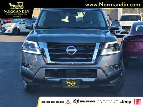 Used 2024 Nissan Armada SV RWD image 2
