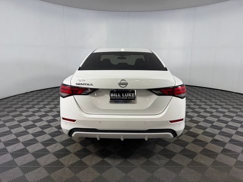 Used 2025 Nissan Sentra SV FWD image 9