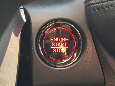 Used 2023 Honda HR-V LX image 23