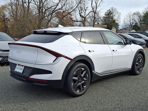 New 2025 Kia EV6 Light w/ Light LR Technology Package AWD/4WD image 4