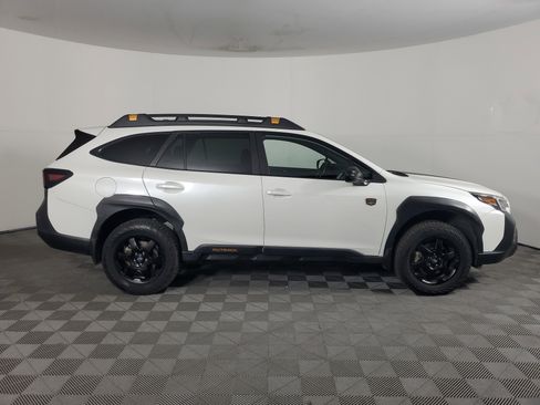 Used 2022 Subaru Outback Wilderness image 3