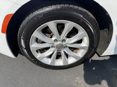 Used 2015 Chrysler 200 C FWD image 8
