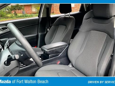 Used 2024 Kia Sportage LX FWD image 18
