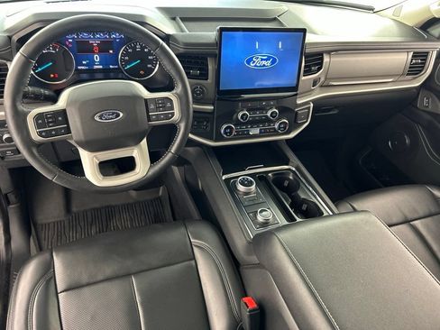 Used 2022 Ford Expedition XLT AWD/4WD image 13