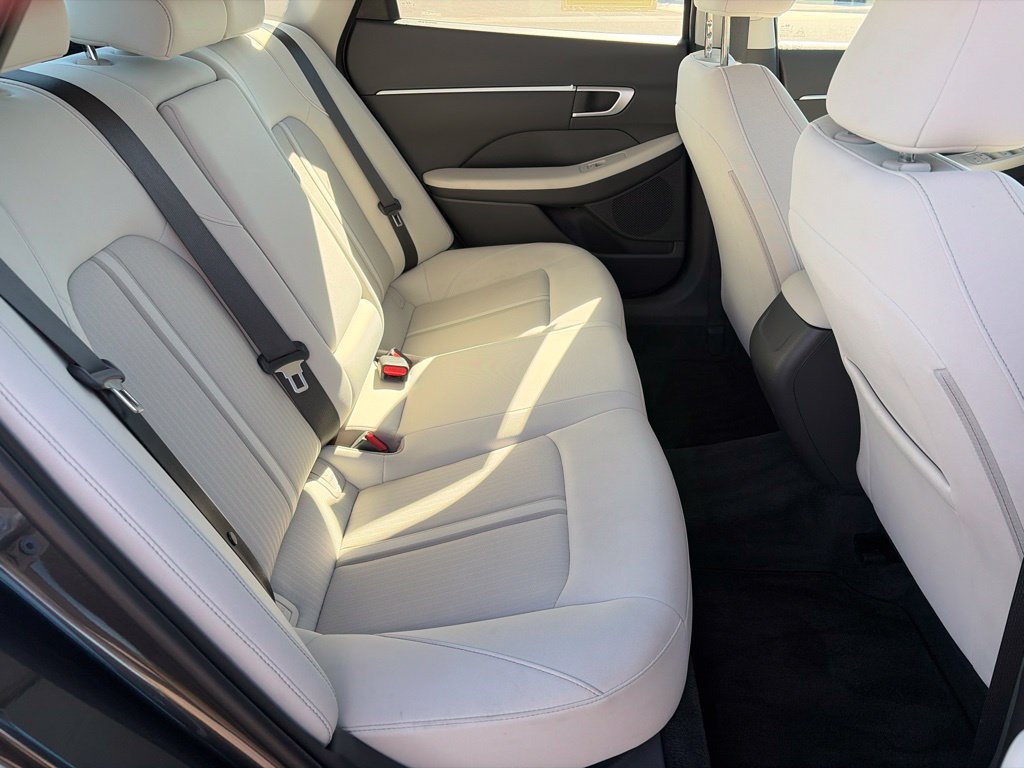 Certified 2025 Hyundai Sonata SEL FWD image 17