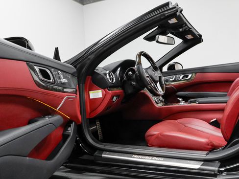 Used 2013 Mercedes-Benz SL 550 SL 550 w/ Premium Pkg image 36