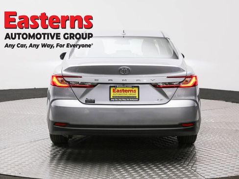 Used 2025 Toyota Camry LE FWD image 6