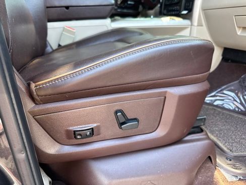 Used 2018 RAM 3500 Laramie Longhorn AWD/4WD image 41