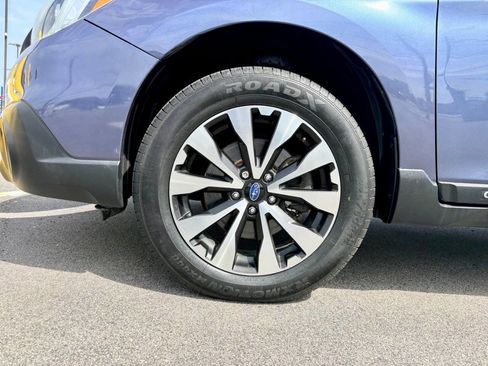 Used 2017 Subaru Outback 3.6R Limited image 40