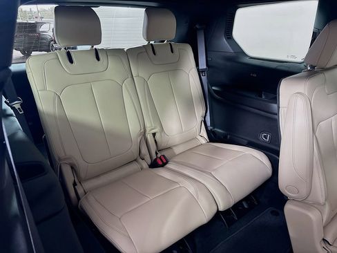 New 2026 Jeep Grand Cherokee L Limited AWD/4WD image 28