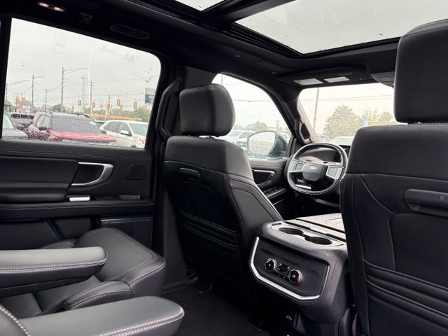 Used 2025 Ford Expedition Max Platinum w/ Stealth Performance Package AWD/4WD image 15