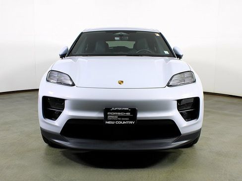 Used 2024 Porsche Macan 4 Electric image 10