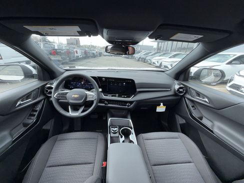 New 2026 Chevrolet Equinox LT FWD image 23