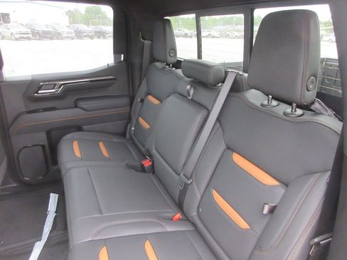 New 2026 GMC Sierra 1500 AT4 w/ AT4 Premium Package AWD/4WD image 16