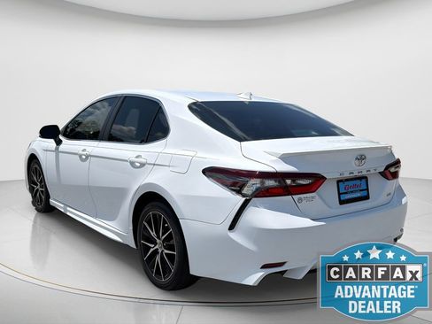 Used 2023 Toyota Camry SE FWD image 7