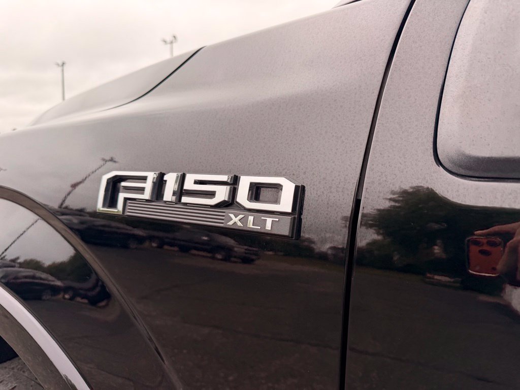 Used 2016 Ford F150 XLT w/ Equipment Group 302A Luxury AWD/4WD image 17