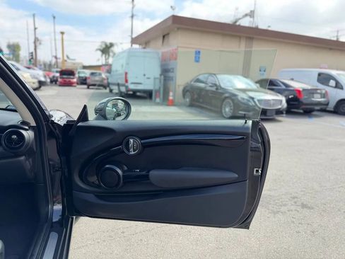 Used 2019 MINI Cooper 2-Door Hardtop FWD image 27