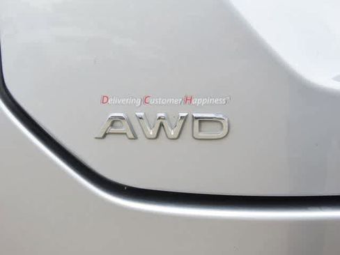 Used 2023 Honda Pilot Elite image 9
