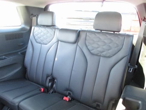 Used 2021 Hyundai Palisade Limited image 21